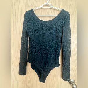 Gorgeous EYESHADOW bodysuit size M p2p 17”